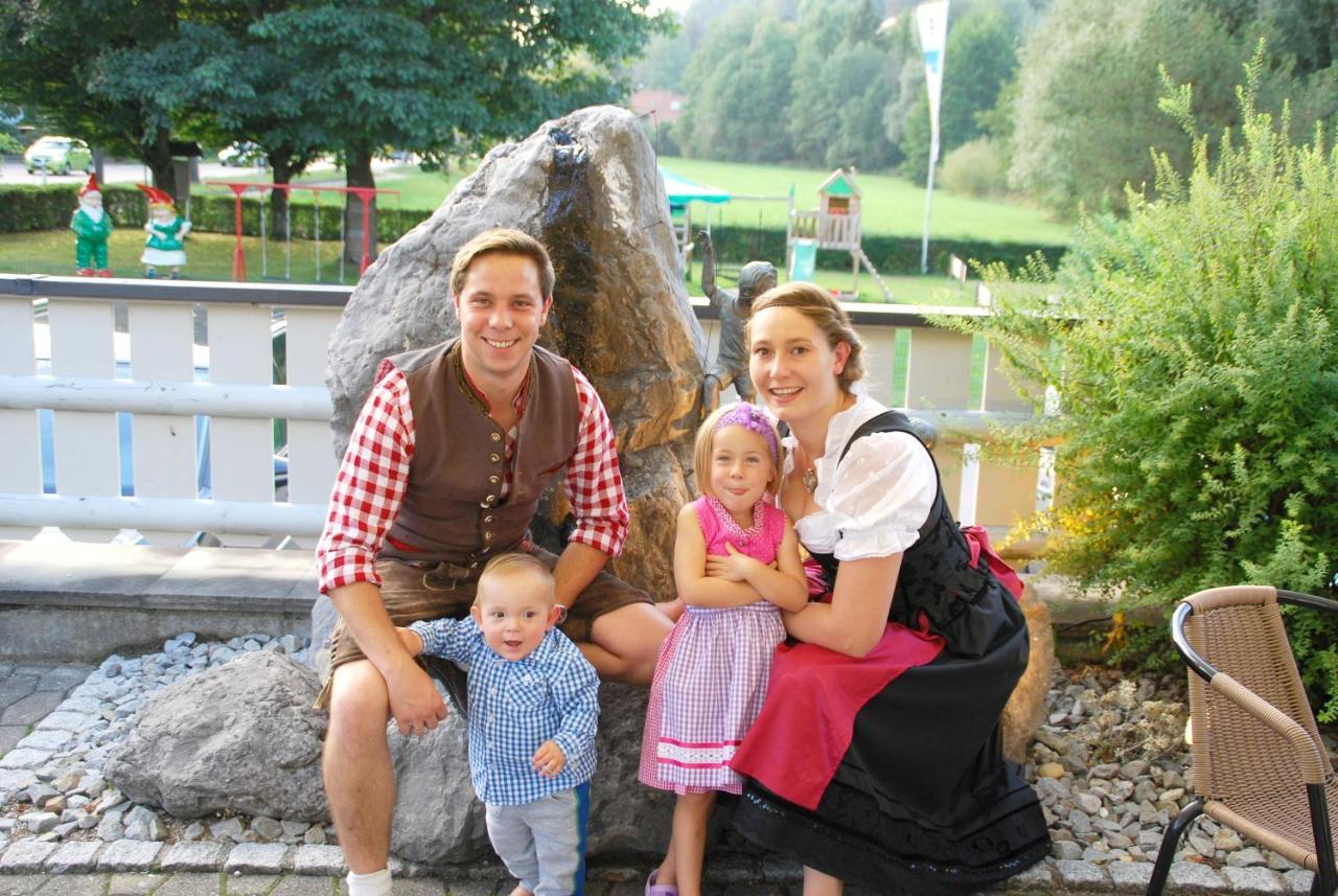 Traditions-Gasthaus Bayrischer Hof Leutkirch im Allgäu Exteriör bild